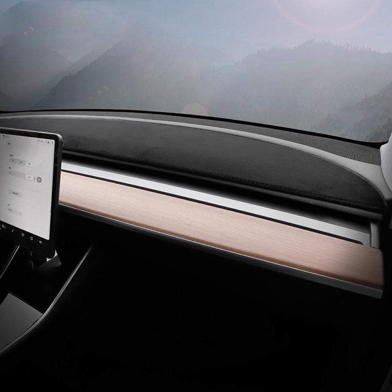 Bruine dashboardbescherming — Tesla Model 3 — afbeelding 1