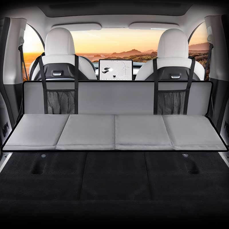 Campingmatras — Tesla Model 3 & Model Y
