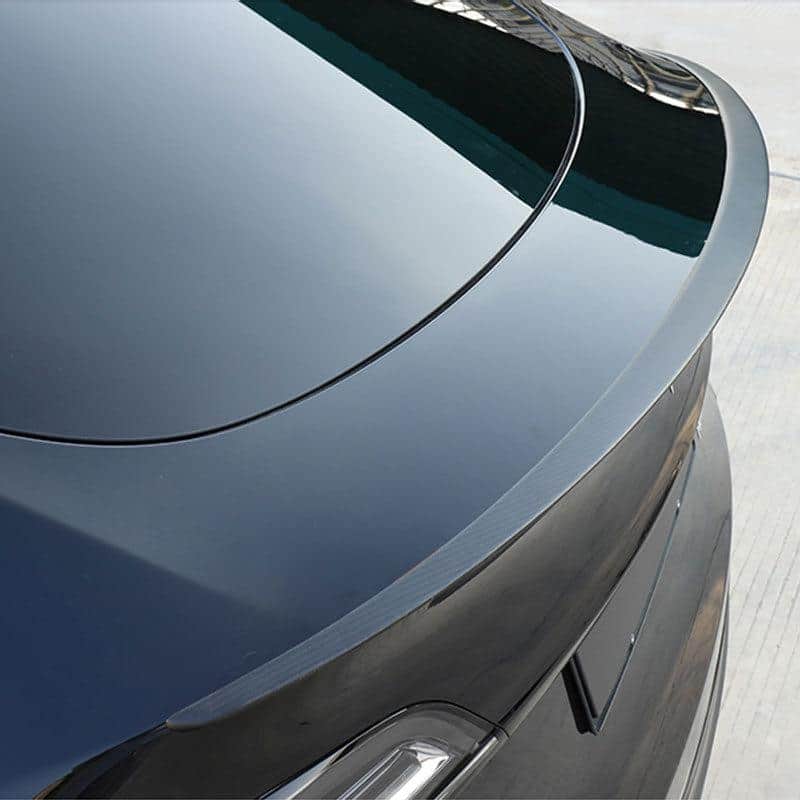 Spoiler — Tesla Model Y